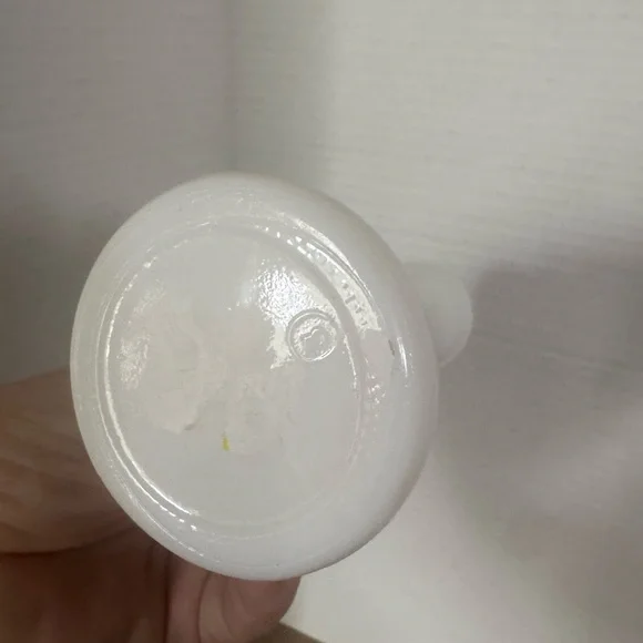 Milk Glass Bud Vase - Picture 3 of 4